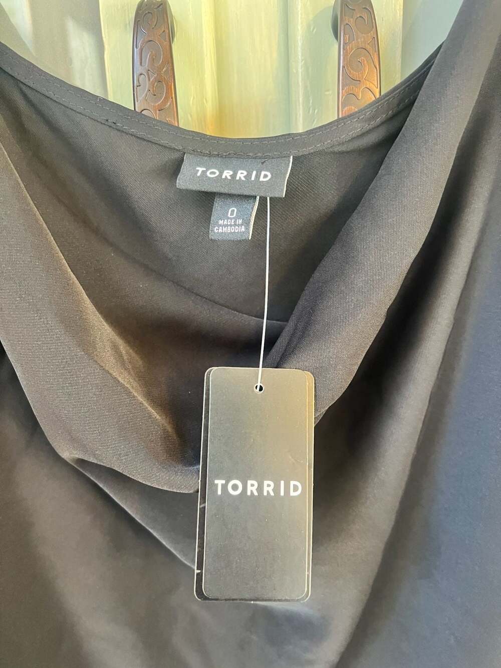 Torrid Size 0 Black Cowl Neck Spaghetti Strap Camisole Top - Picture 3 of 7